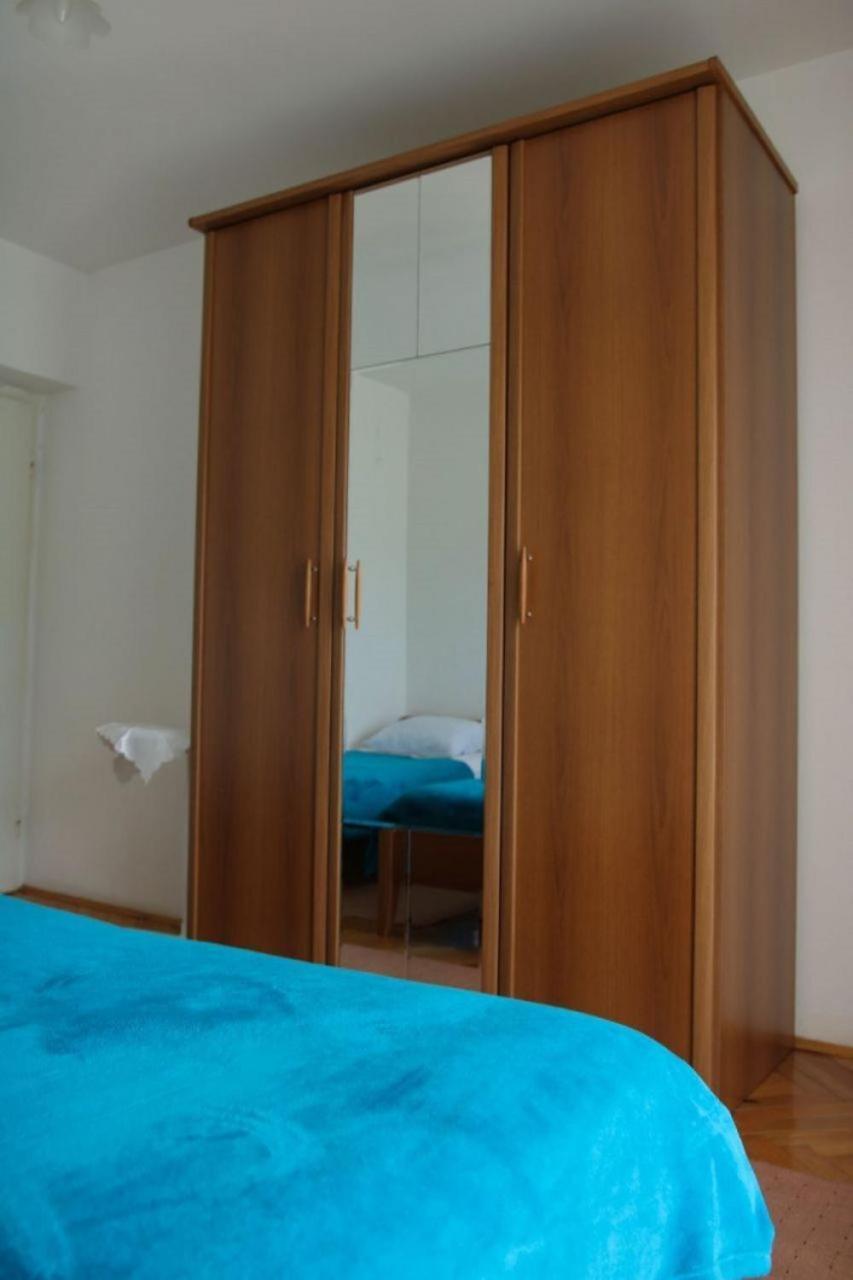 Apartments Zdravko - 150 M From Sandy Beach Duće Zewnętrze zdjęcie
